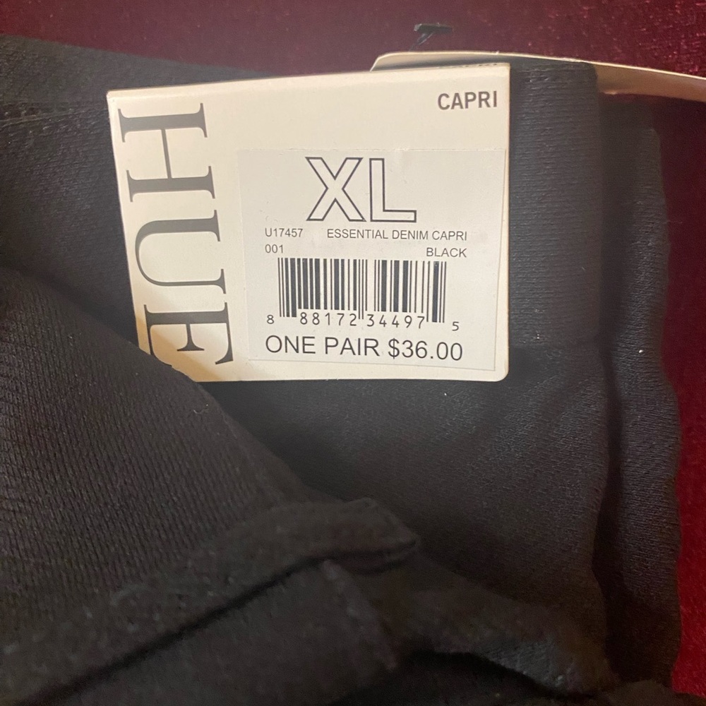 HUE Essential Denim Capri Leggings. Size:  XL - Picture 6 of 6